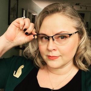 Meet your Posher, Carla